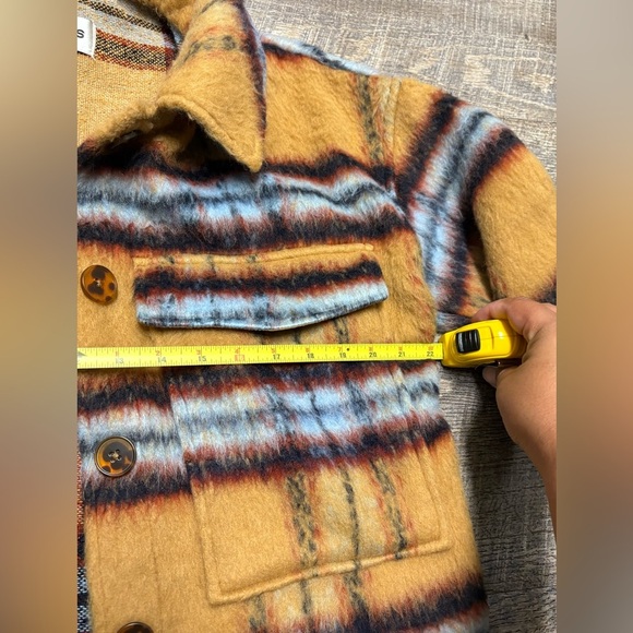 VIGOSS Striped Faux Fur Jacket - Picture 10 of 13